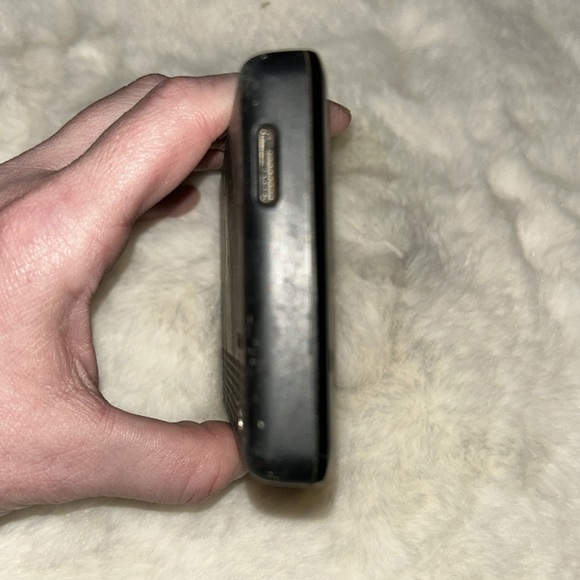 Garmin Nüvi 1390  —  All Accessories Included! - Picture 4 of 5